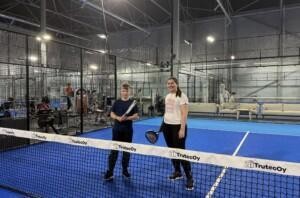 Padel toi iloa pääsiäiseen – perhe mukana Sevas Kotien tapahtumassa
